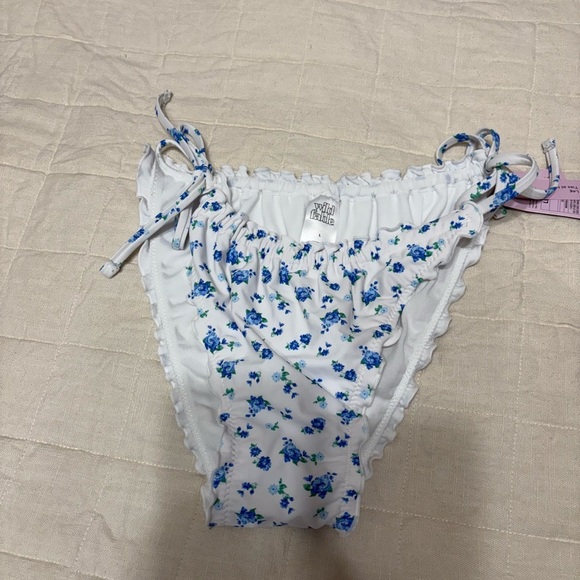 Wild Fable Floral Bikini Bottoms White Blue Print Size Large NWT - Picture 5 of 7